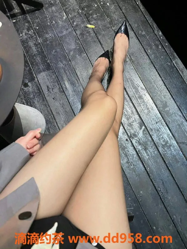 扬州楼凤-泰州海陵甜美御姐夏禾，服务超赞！