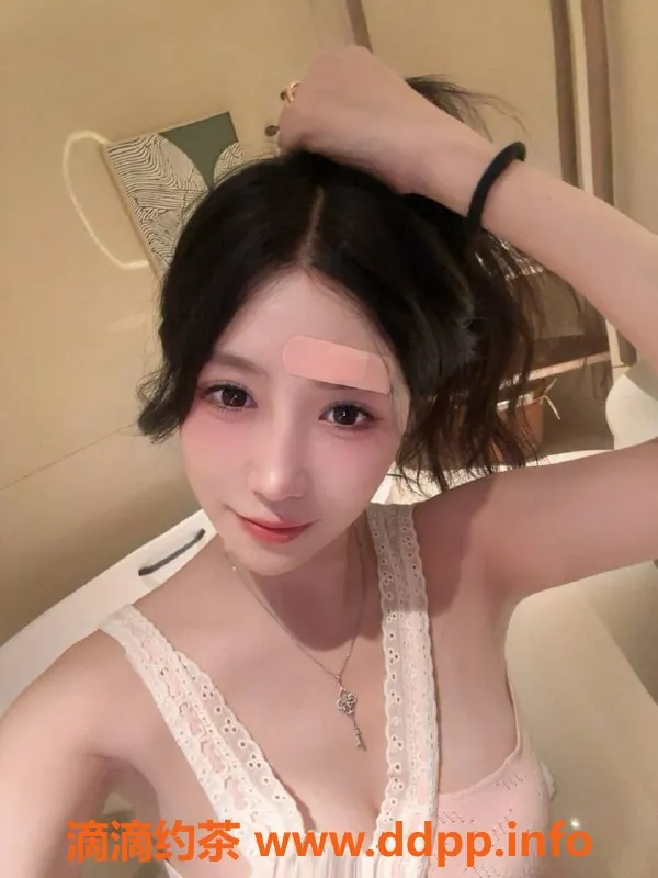 广州楼凤-天河御姐涵涵，8P服务大胸美艳等你来体验