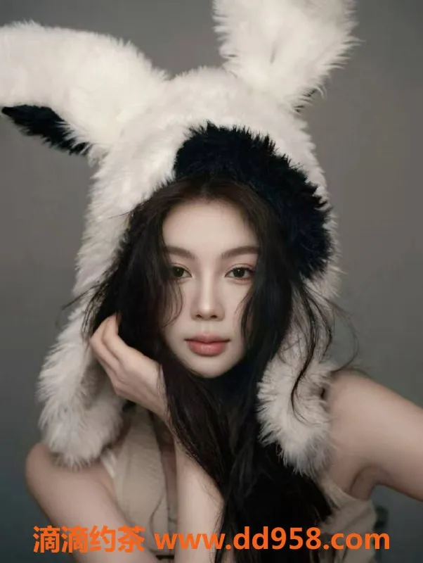 深圳楼凤-龙华雯雯，1200消费，接吻+六九服务可选