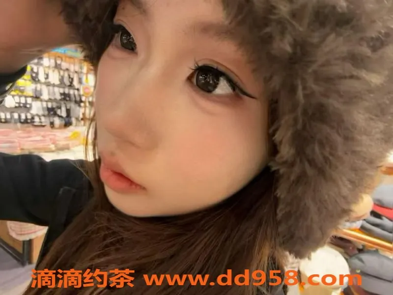 常州楼凤-常州珍珍，23岁168cm，94斤C罩杯，8起服务