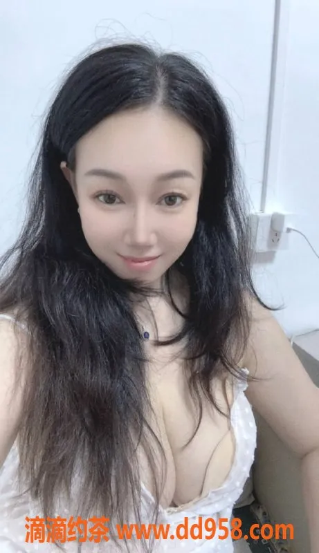 广州楼凤-白云蕊蕊，少妇大胸夜课只需5P