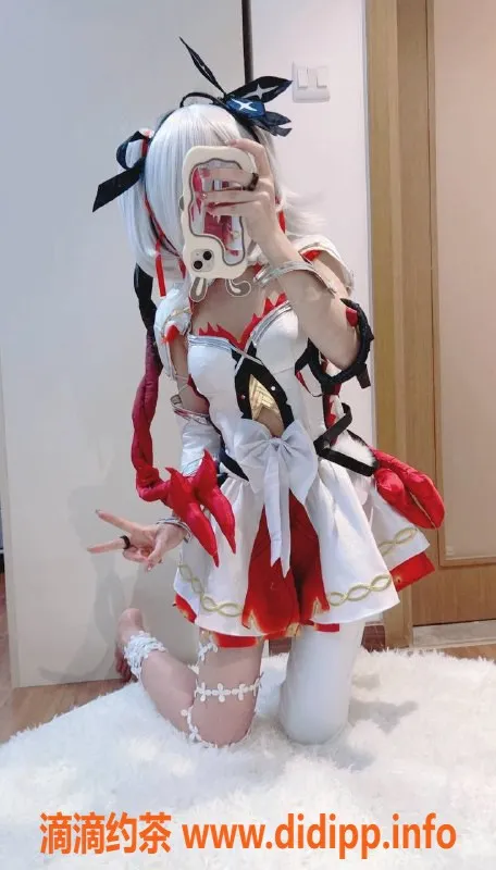 广州楼凤-佛山猫猫，嫩妹10P鸳鸯浴体验