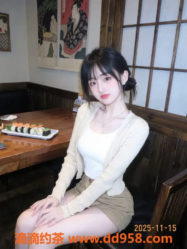 南通楼凤-南通学妹，清纯萝莉型，164cm，82斤，优惠服务P800