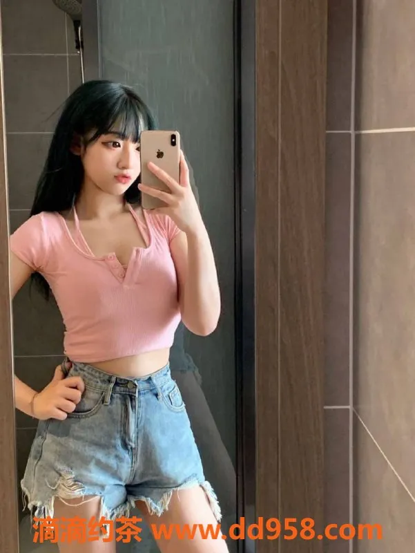 南通楼凤-南通学妹，清纯萝莉型，164cm，82斤，优惠服务P800