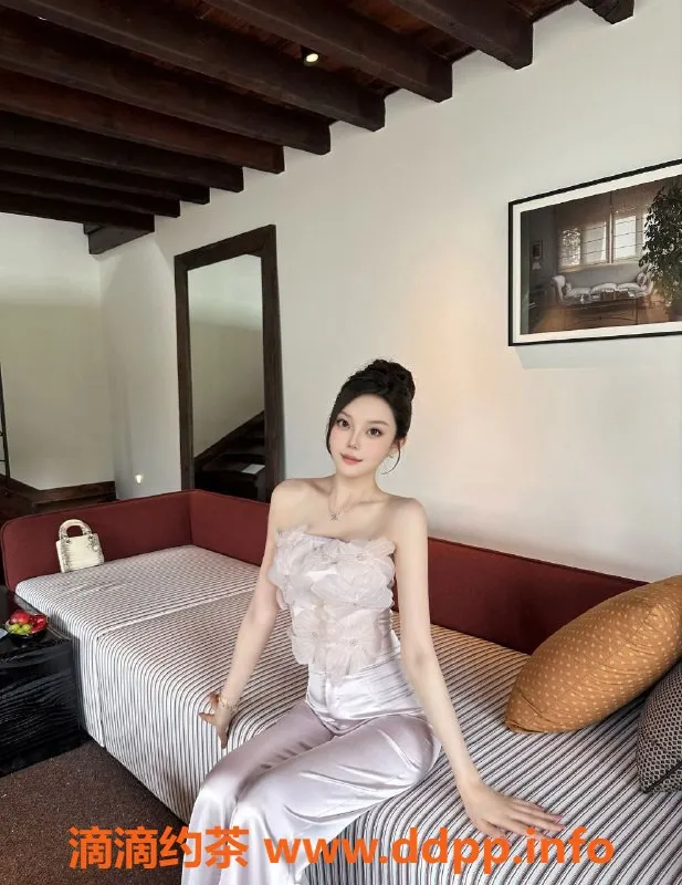 广州楼凤-天河蜜蜜，御姐大胸，超值9P服务