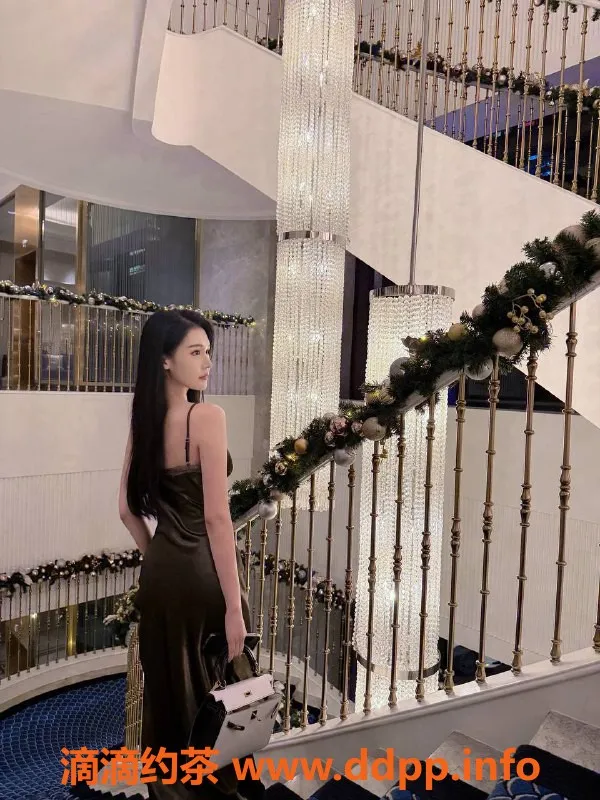 深圳楼凤-南山小水 25岁 168c 50kg 御姐服务