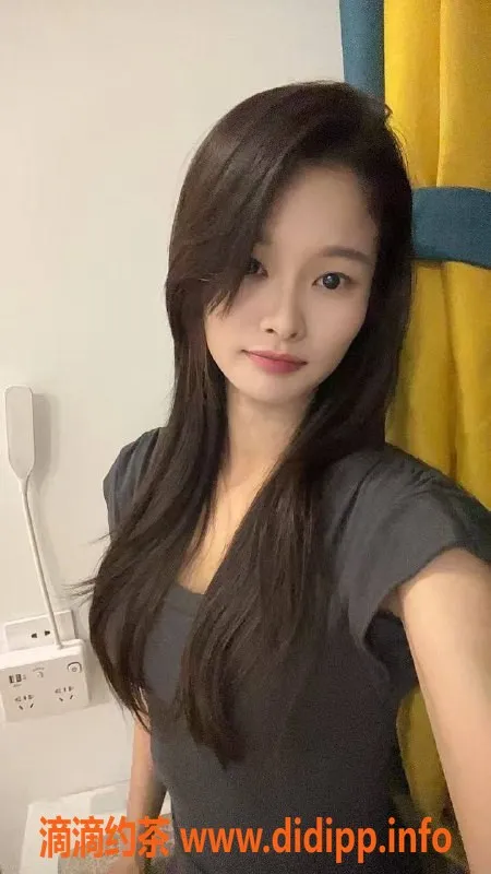 长沙楼凤资源信息,雨花区蕾娜，22岁，163，B杯，服务多样