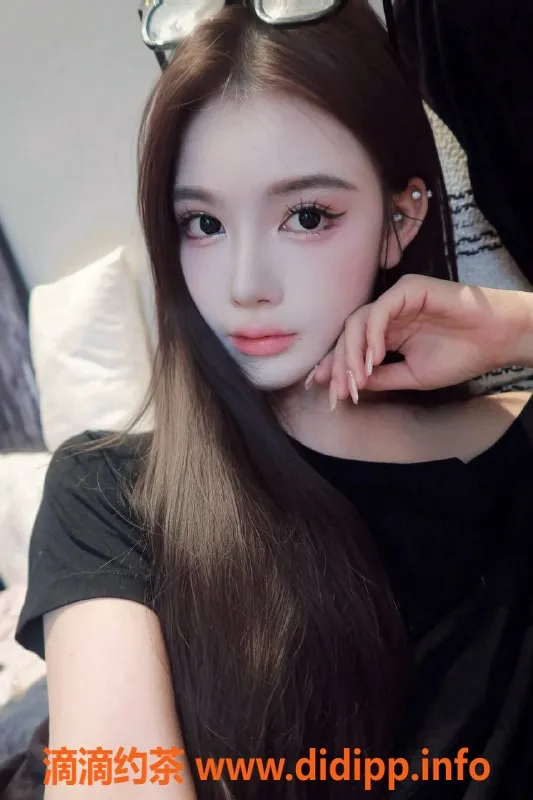 广州楼凤-天河御姐沫沫，大胸魅惑夜课仅24PP