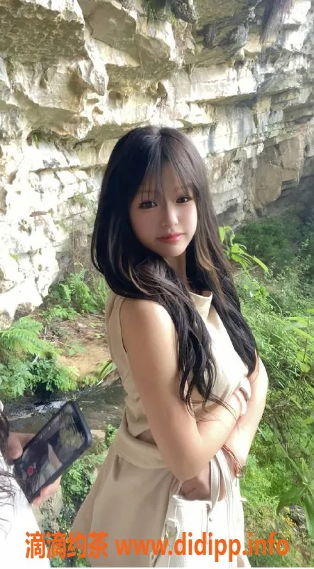 广州楼凤-天河小布点，嫩妹双飞服务，课费7P