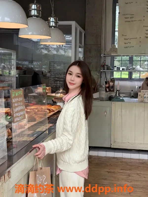 广州楼凤-白云御姐海棠，7P服务大胸诱惑