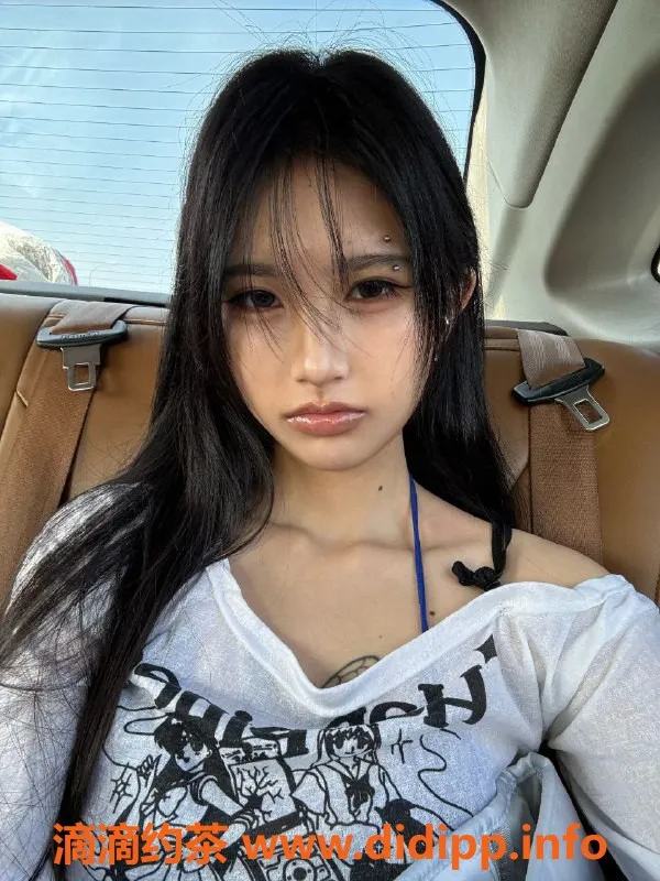 广州楼凤-黄埔嫩妹小燕，5P鸳夜课等你来体验