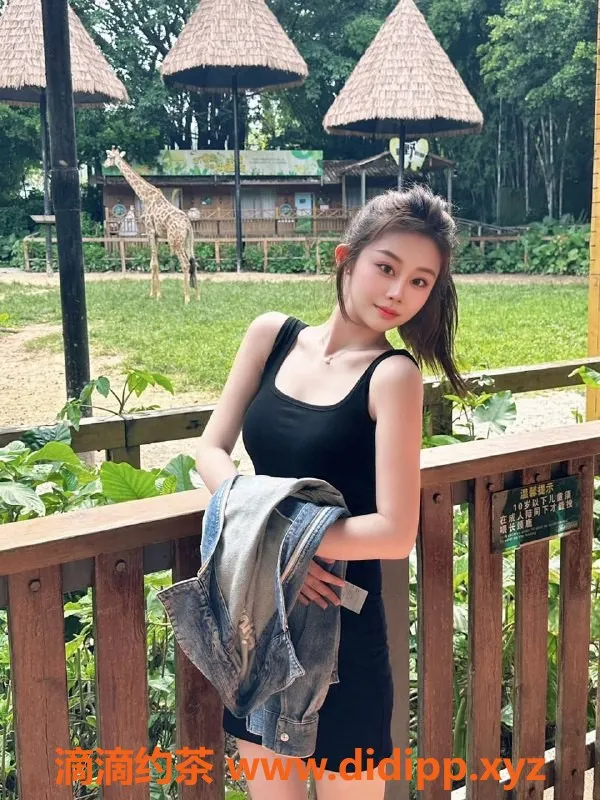 广州楼凤-白云御姐思思，现身舌吻69夜课，价格700元