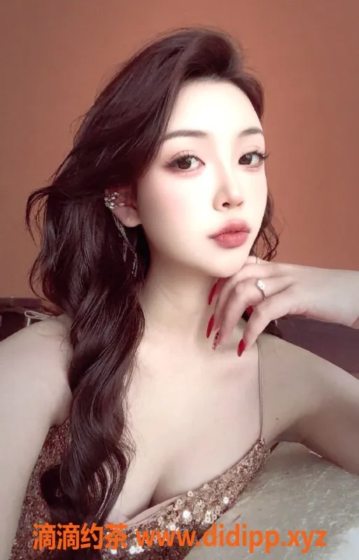 广州楼凤-越秀嫩妹伊伊，8P服务等你体验！