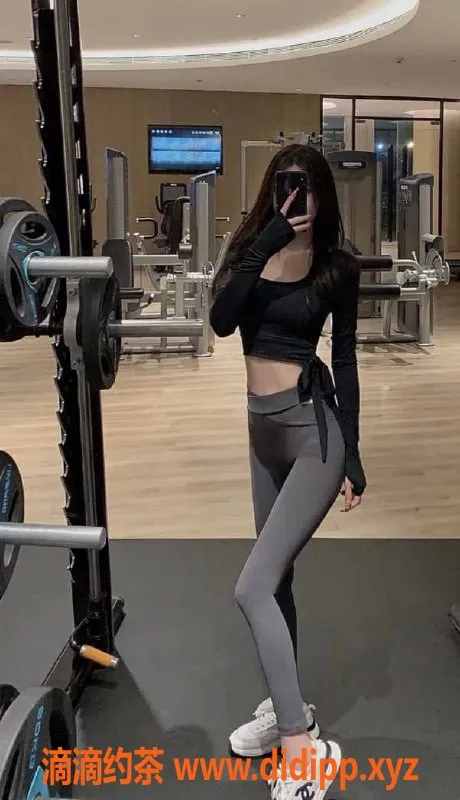 广州楼凤-天河御姐小钰，600元超值服务等你来体验！