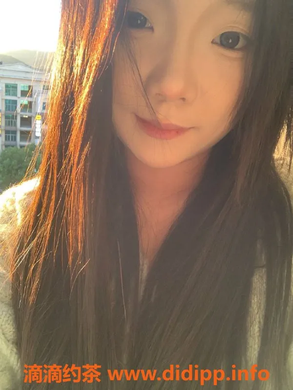 温州楼凤-瓯海美羊羊：温柔嫩妹165cm 50kg 700元起