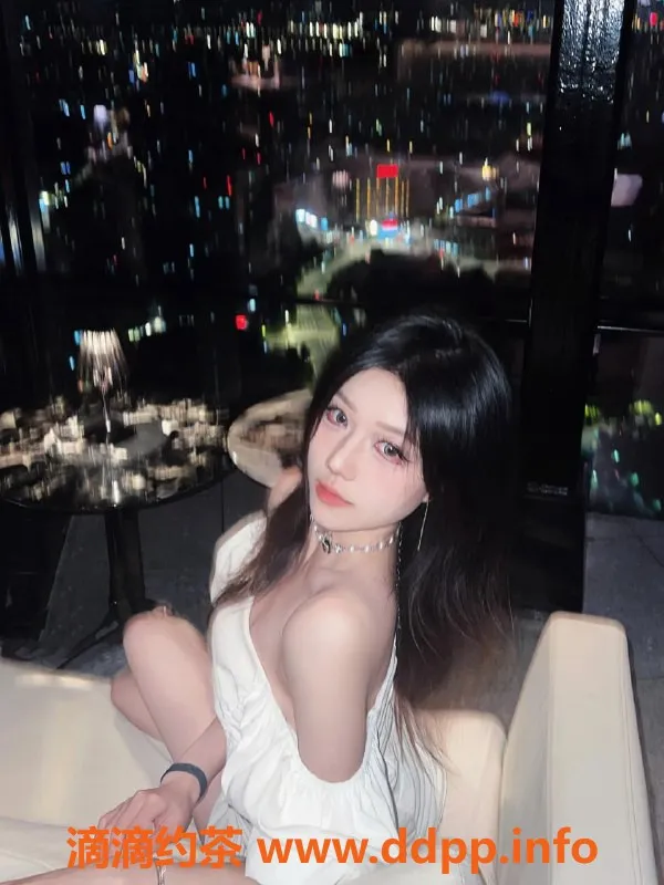 乌鲁木齐楼凤-高个妹子，170cm，48kg，36C，清纯又妖艳！