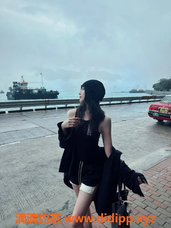 乌鲁木齐楼凤-高个妹子，170cm，48kg，36C，清纯又妖艳！