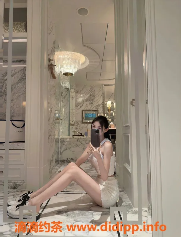 乌鲁木齐楼凤-166cm邻家女孩，45kg活泼精灵等你来约