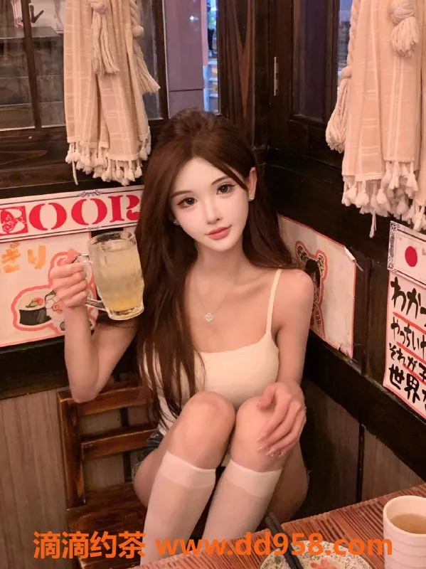 乌鲁木齐楼凤-甜美鹿呦165厘米清纯小女友，性格温柔