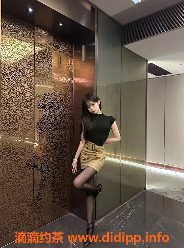 乌鲁木齐楼凤-165cm身高D杯大学生，46kg可爱女孩