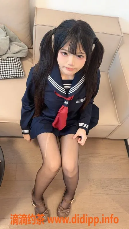 深圳楼凤-龙华嫩妹倩倩，900p享受大胸COS服务