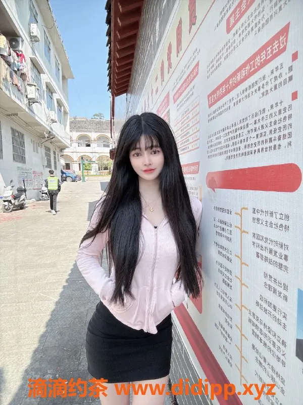 武汉楼凤-铁机路灵儿，身材诱惑，价格实惠