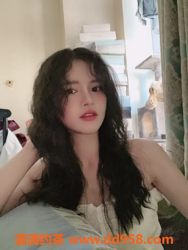 广州楼凤-天河九尾狐，8P双飞鸳鸯浴服务体验