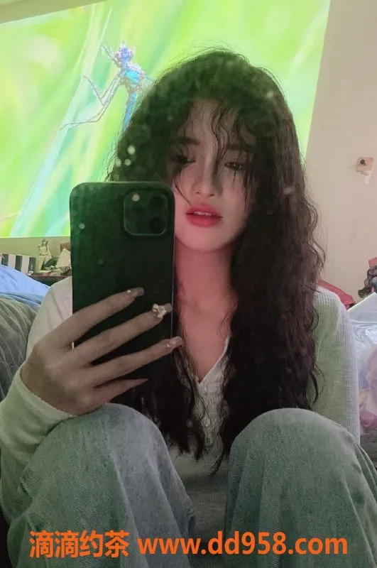 广州楼凤资源信息,天河九尾狐，8P双飞鸳鸯浴服务体验