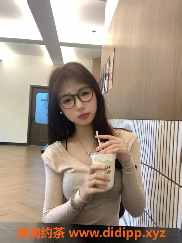 广州楼凤-番禺嫩妹琦琦，7P夜课等你来体验