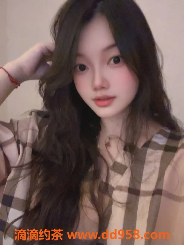 广州楼凤-天河李嘉欣，御姐巨乳，6P鸳鸯浴服务