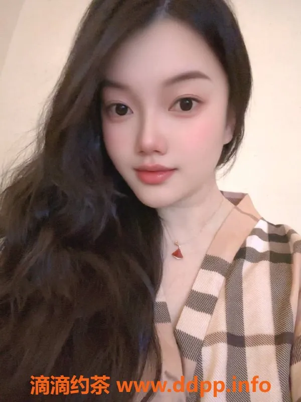 广州楼凤-天河李嘉欣，御姐巨乳，6P鸳鸯浴服务