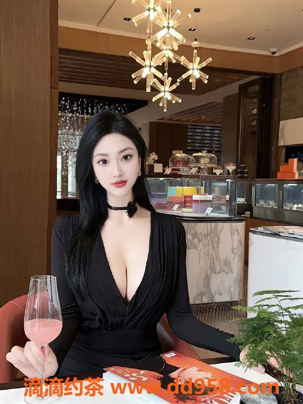 广州楼凤-天河御姐周菲儿，巨乳诱惑，6P课费