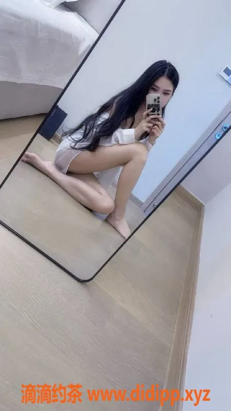 中山楼凤-珠海乔乔 21岁 160cm 44kg 激情服务等你体验