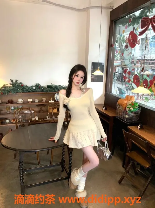 无锡楼凤-江阴07超级萝莉酱 清纯可人陪浴