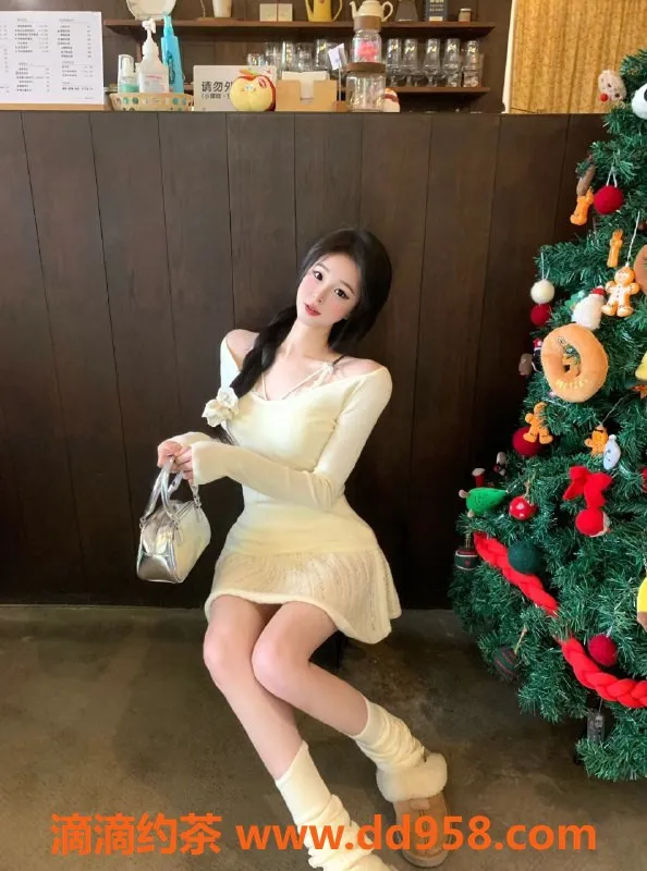 无锡楼凤-江阴07超级萝莉酱 清纯可人陪浴