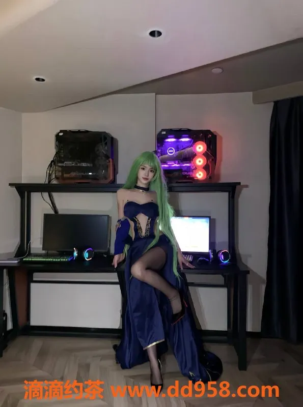 广州楼凤-天河御姐Cici，15P大胸Cos服务等你来体验