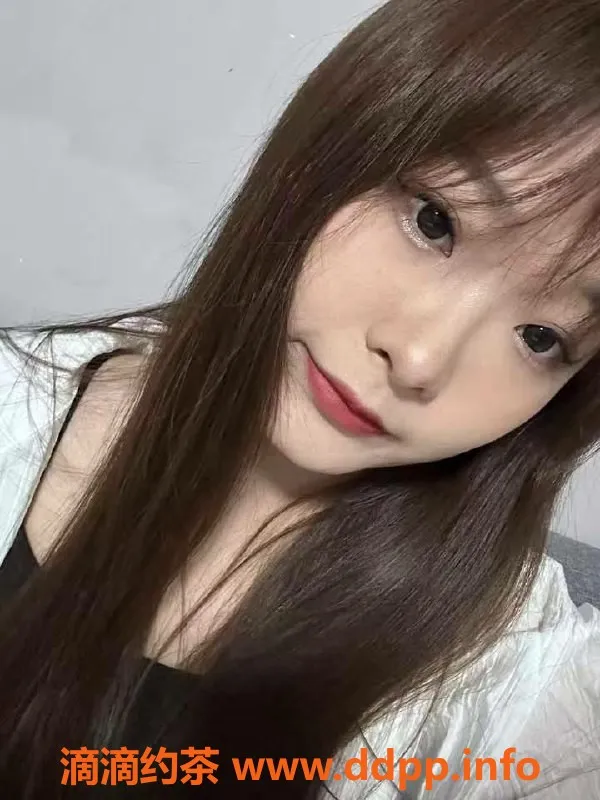 珠海楼凤-拱北19岁晗晗，绝对值得一试的小姐！