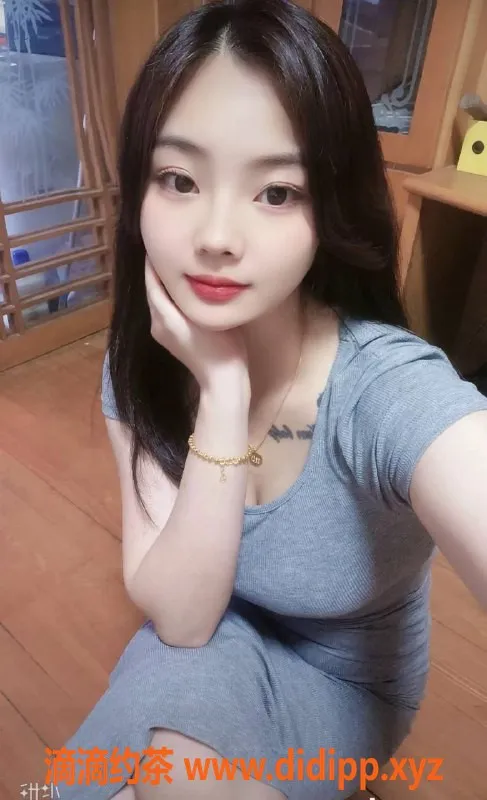 中山楼凤-西区娃娃 23岁 36D 年轻性感 600元起服务