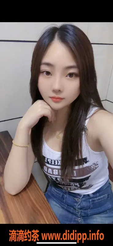 中山楼凤-西区娃娃 23岁 36D 年轻性感 600元起服务