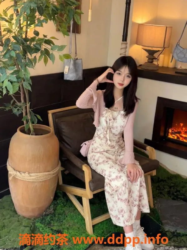 南通楼凤-小甜妹稀饭，兼职外只接楼，167cm 90斤