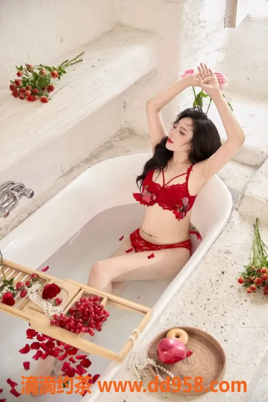 广州楼凤-天河晨晨，69服务型，美丽诱惑只需400p