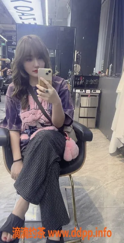 广州楼凤-天河丰满型洛依，莞式服务性价比高