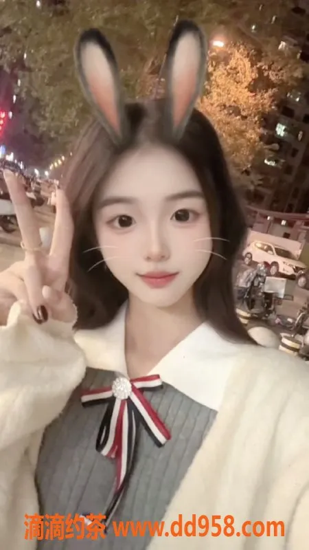 广州楼凤-番禺泡泡，163cm B罩杯嫩妹，服务多样价700p