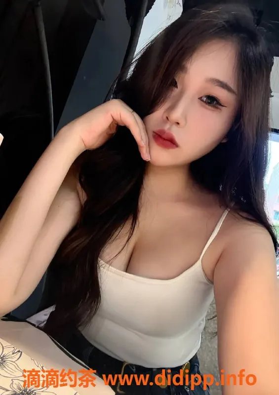 广州楼凤-黄埔区巧薇薇，23岁清纯妹，身高164cm