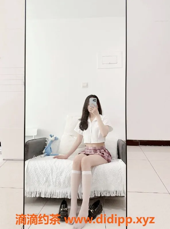 北京楼凤-朝阳开心，799元体验丝袜足交服务