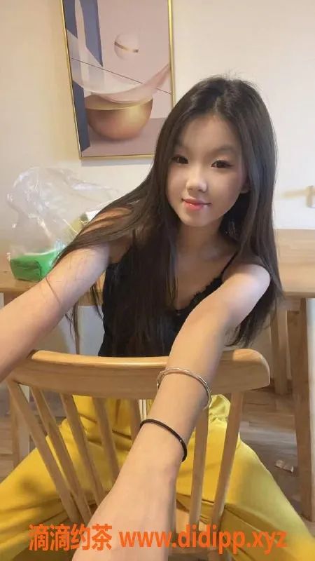 广州楼凤-天河嫩妹妮妮，6P可享舌吻鸳鸯浴