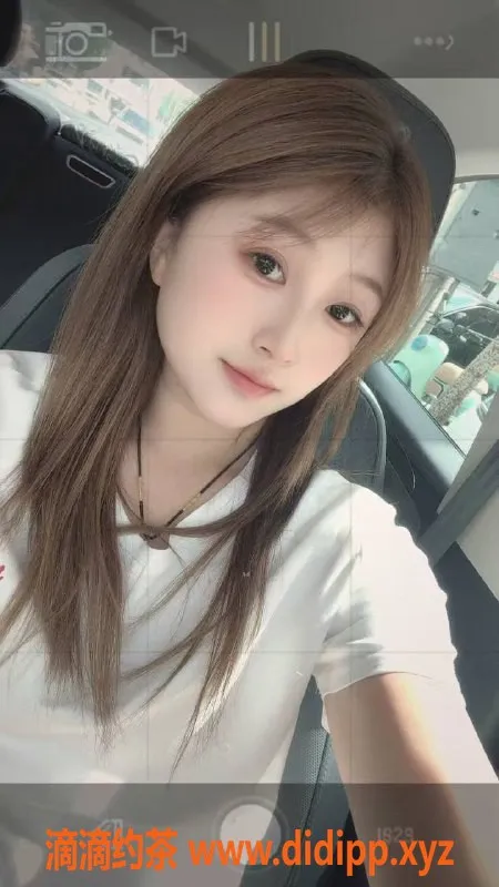 石家庄楼凤-小刘 24岁 164身高 胸围100C 火热服务等你体验