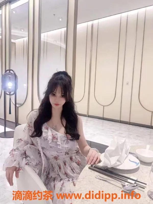 北京楼凤-嫩妹上官萝莉，大屯路内衣批发专供