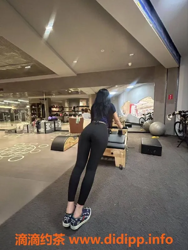 宁波楼凤资源信息,95年少妇白洁，宁波第一口技，身高166