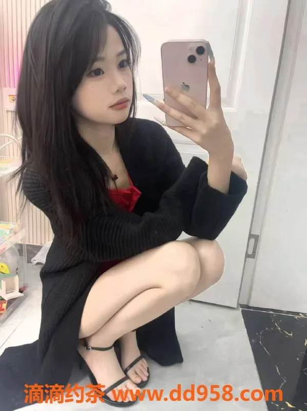 深圳楼凤-南山嫩妹布布，18岁160b44kg，800p起